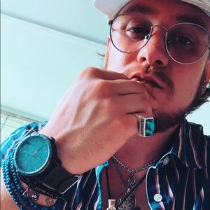 Meet your Posher, Keaton